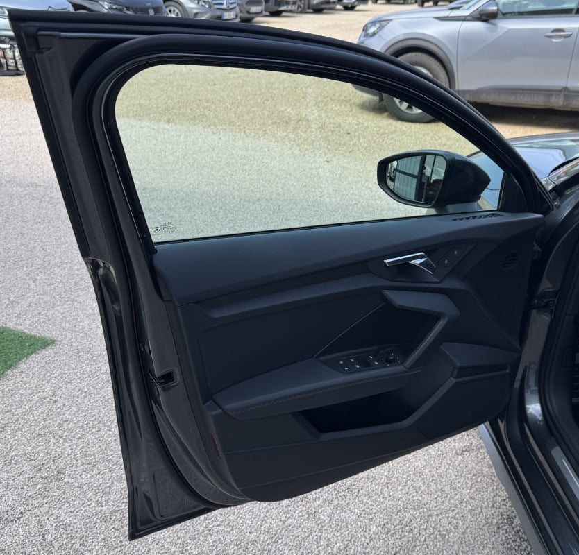 Audi A3 2.0 TDI Sportback - 116cv S LINE — 22