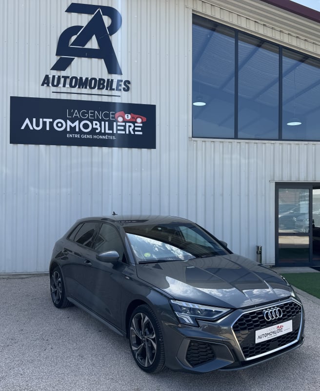 Audi A3 2.0 TDI Sportback - 116cv S LINE