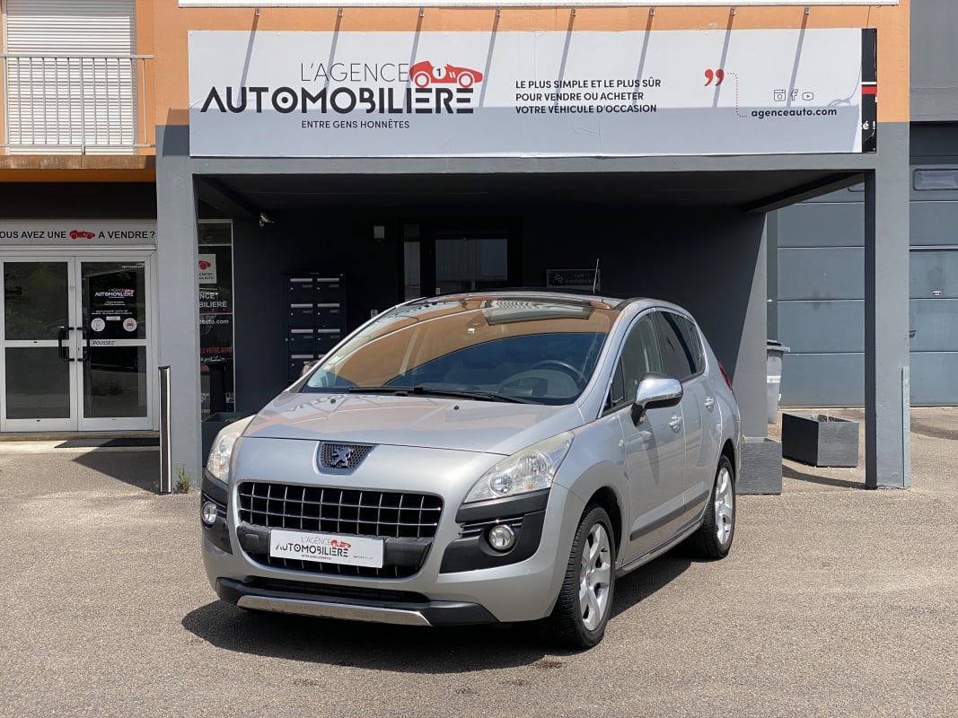 Peugeot 3008 1.6 HDi FAP 115 cv Féline Courroie Changée Toit panoramique — 1