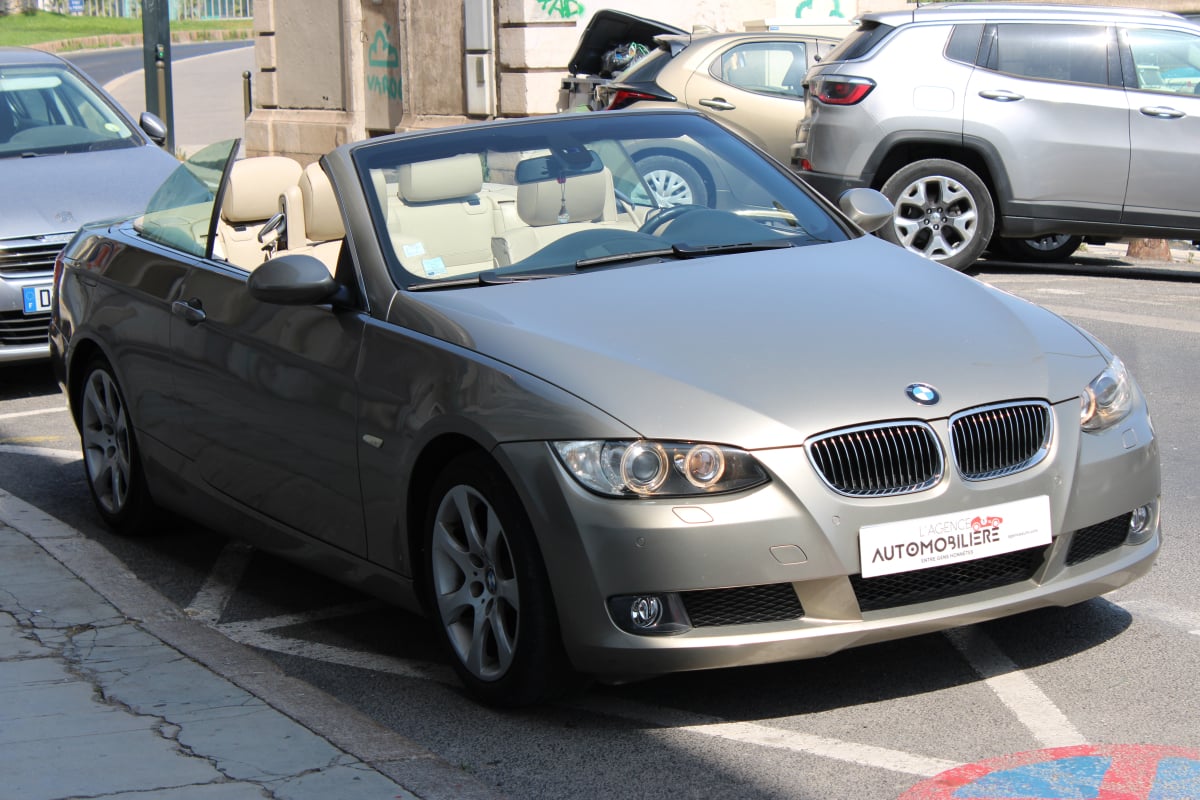 BMW Série 3 CABRIOLET 3.0 325 I 220 BVA ( Sièges chauffants, Radar Av-Arr, GPS ... ) — 31