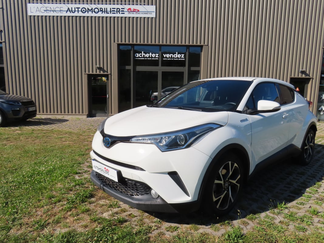Toyota C-HR 122h Dynamic Buisiness — 1
