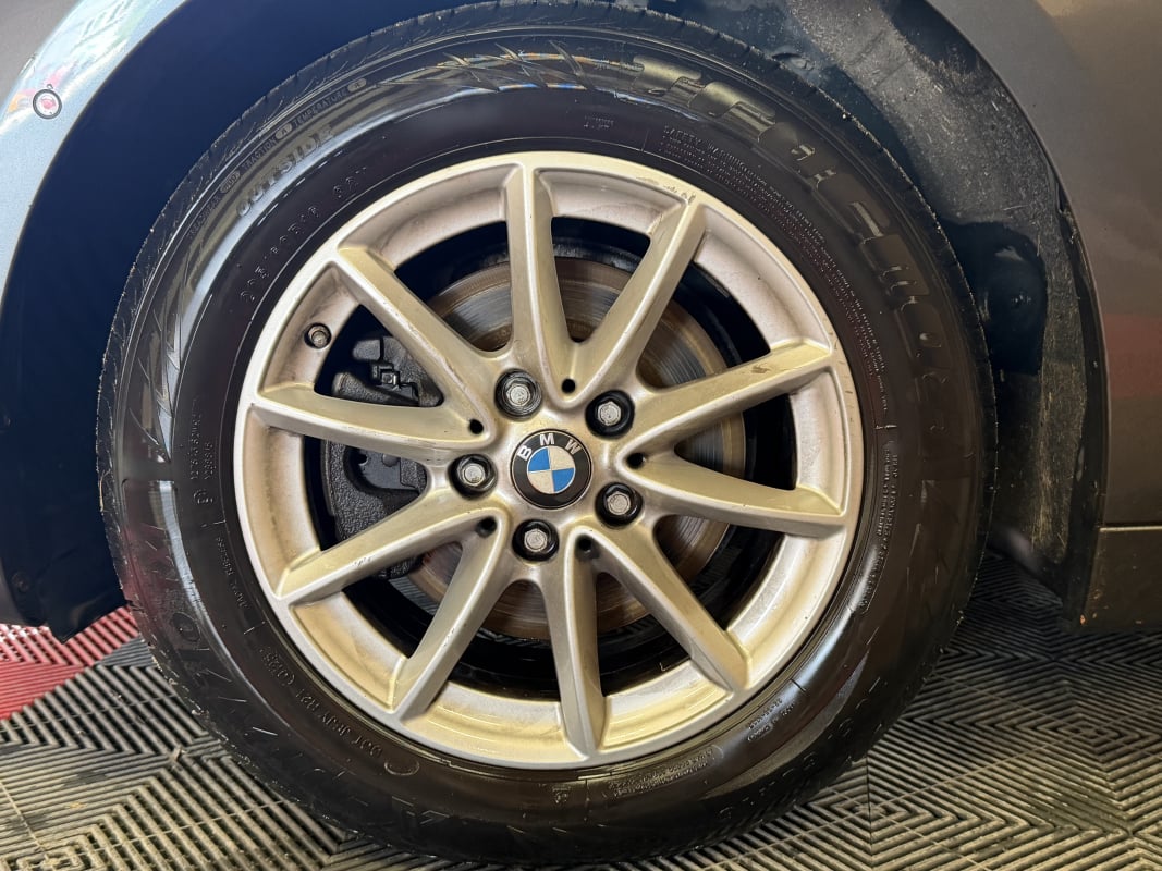 BMW Série 2 Active Tourer 216d 1.5 d 116 cv LOUNGE — 26