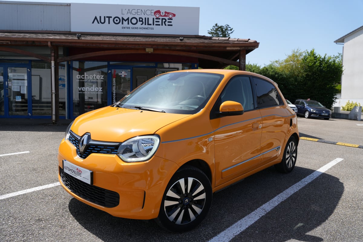 Renault Twingo III (2) E-TECH INTENS ACHAT INTEGRAL MY21 22 KWH 82H — 1