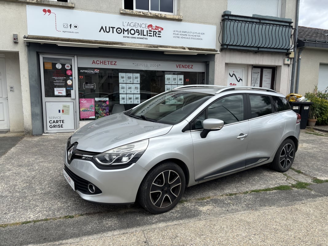 Renault Clio IV Estate 0.9 TCe 90 cv - Intens - Suivi Renault — 1