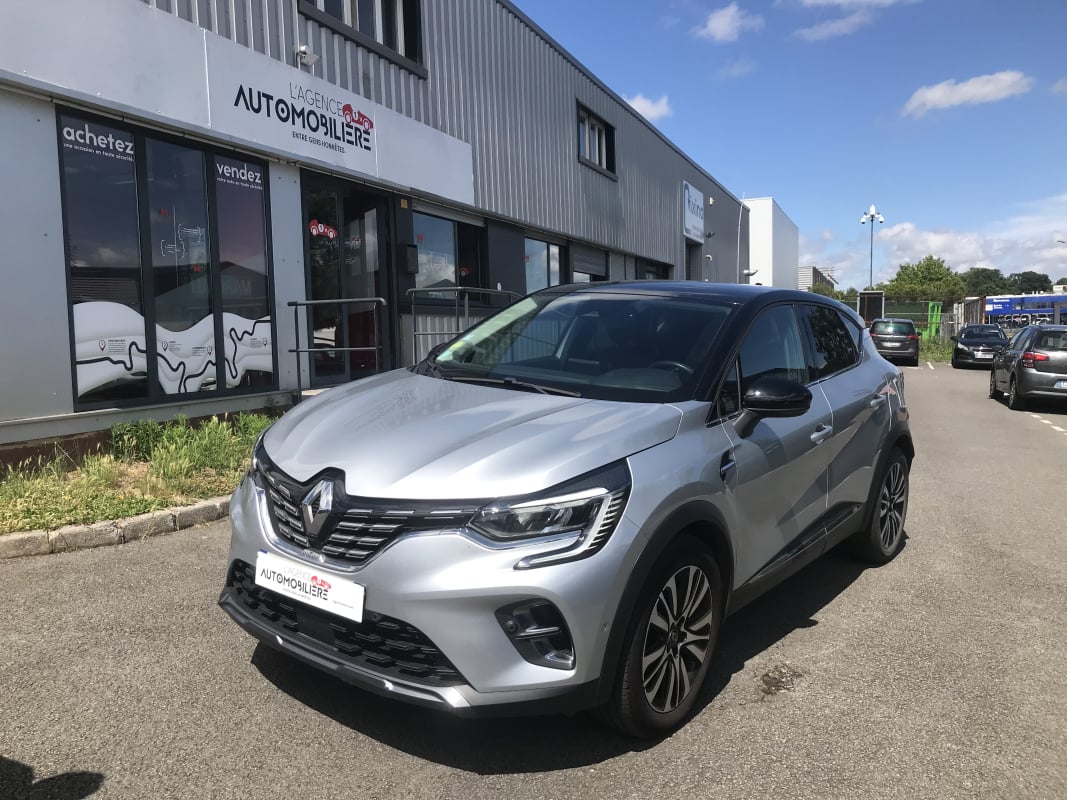 Renault Captur 1.5 Blue dCi 115 cv INITIALE PARIS — 1