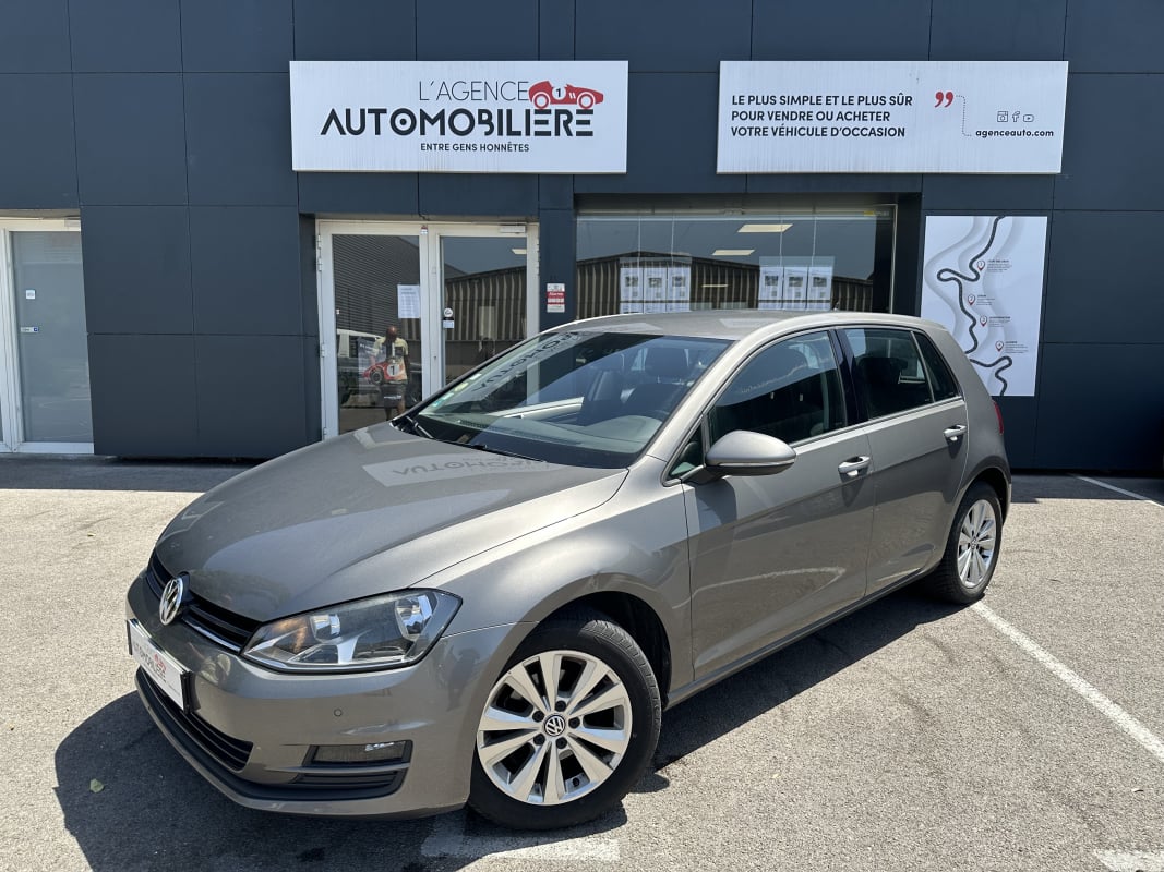 Volkswagen Golf 1.6 TDI 105 Confortline Business — 1