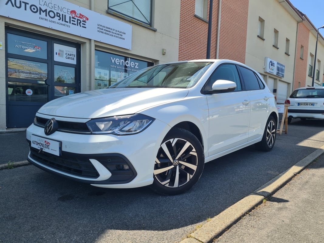 Volkswagen Polo VI (2) 1.0 TSI 110 DSG7 LIFE BUSINESS — 1