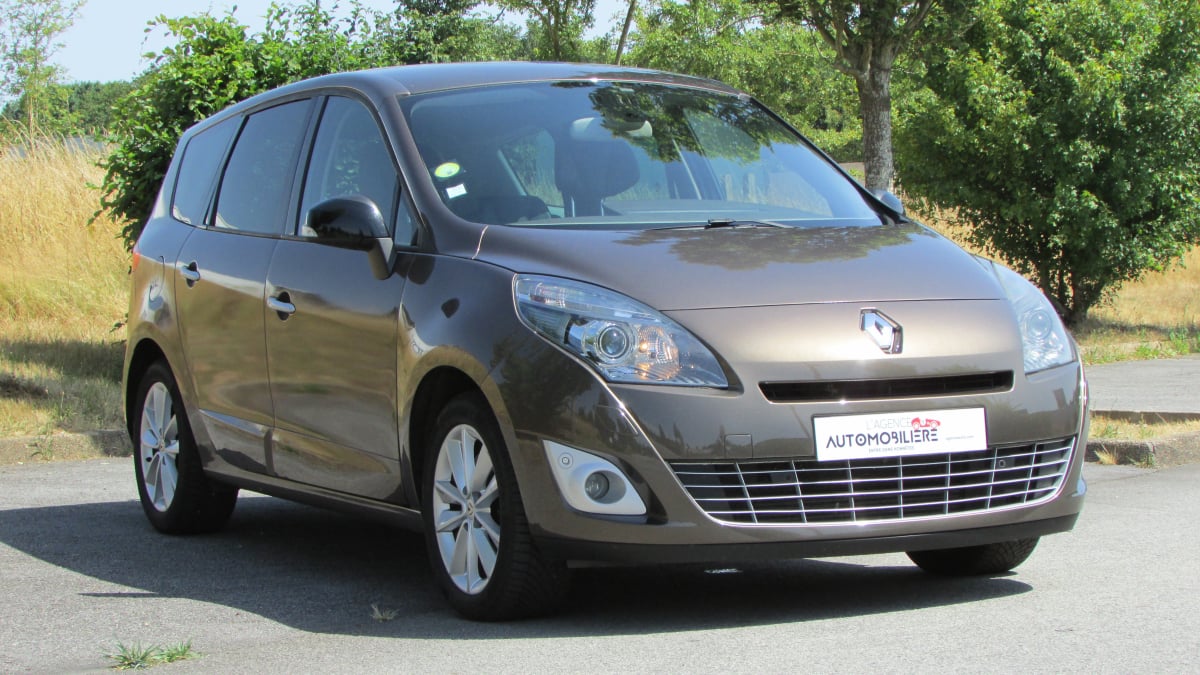 Renault Grand Scenic 2,0L DCI 150CH EXCEPTION BVA — 1