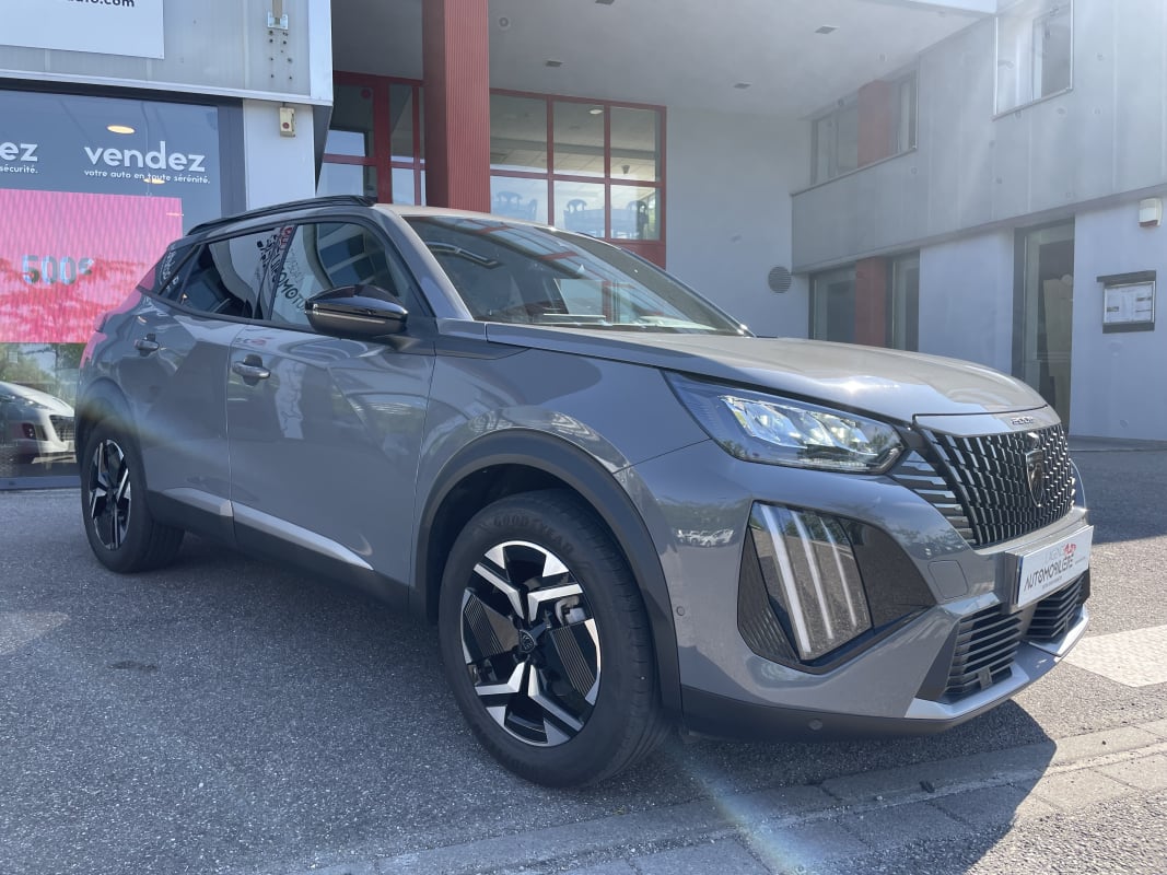 Peugeot 2008 II 1.2 THP EAT8 130 cv ALLURE — 1