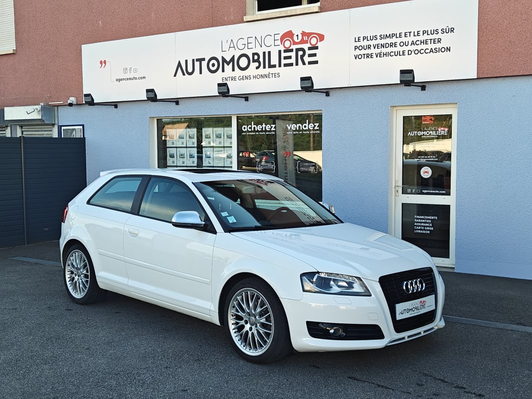 Audi A3 2.0 TFSI 200ch Ambition Luxe S-tronic 3p — 1