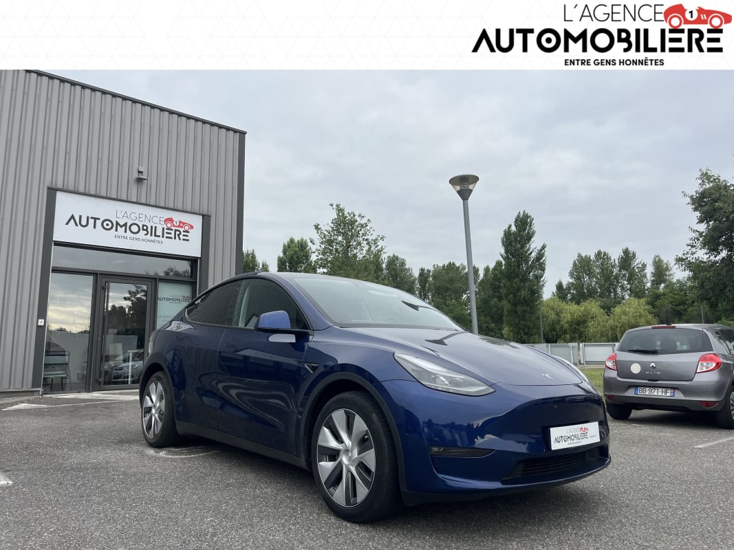 Tesla Model Y Long Range - AWD 457 cv 1èremain - Attelage GARANTIE CONSTRUCTEUR — 1