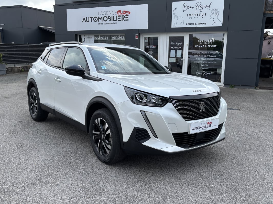 Peugeot 2008 1.2 PureTech 130 ch ALLURE PACK BVM6 - GAR 04/2026 — 1