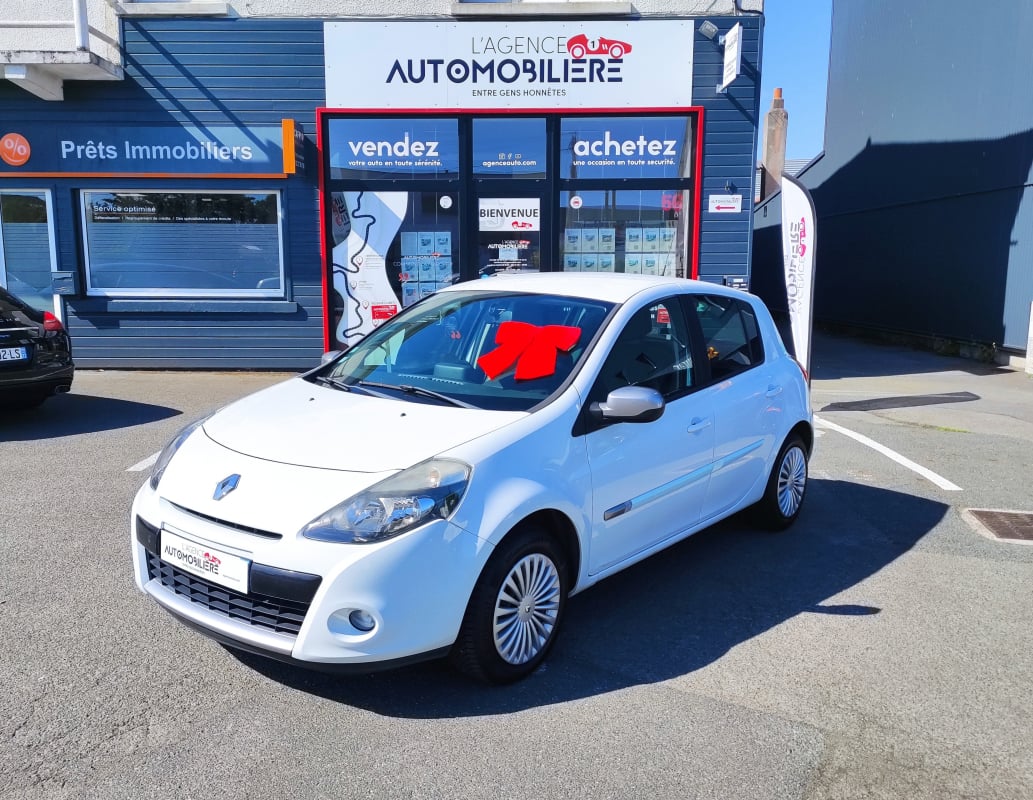 Renault Clio 3 Ph 2 1.5 Dci 75ch BVM5 DYNAMIQUE TOMTOM — 1