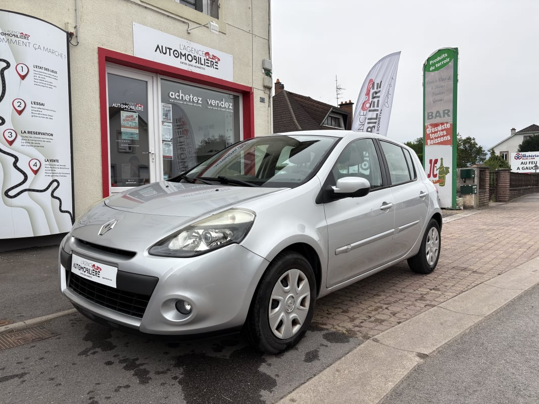 Renault Clio III 1.2 i 16V 75 cv — 1