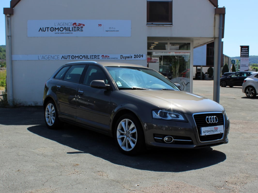 Audi A3 Sportback 2.0 TDI 140 CH DPF Ambiante S-tronic 6 — 1