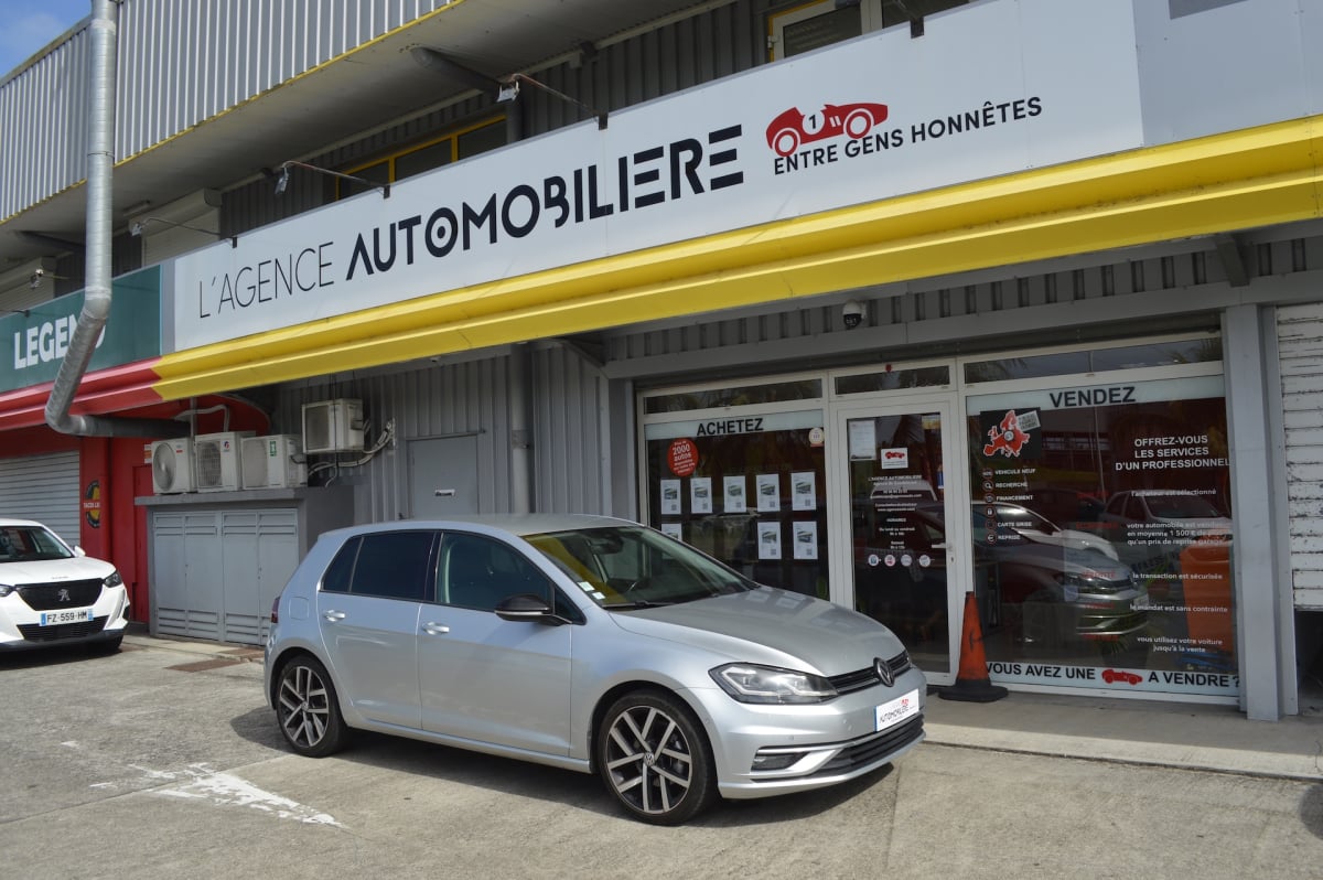 Volkswagen Golf 1.5 TSI EVO 150 CARAT DSG7 — 1