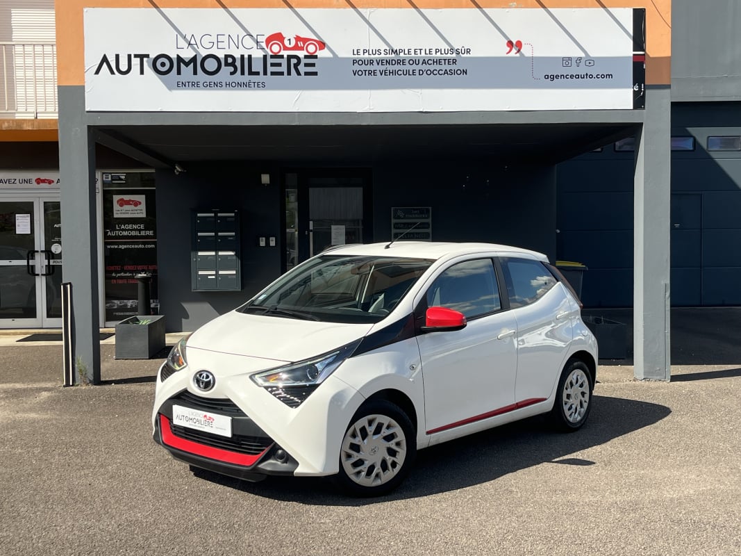 Toyota Aygo 1.0 VVTi 72cv X Play - Apple CarPlay/Caméra/Climatisation/Régulateur — 1