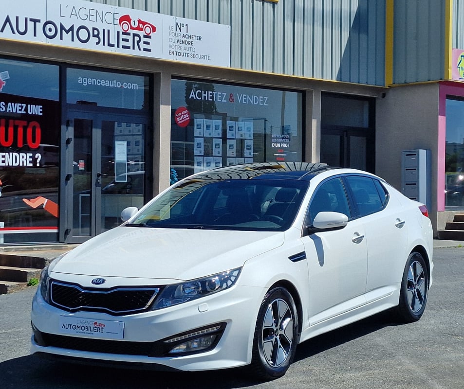 Kia Optima 2.0 190 HYBRID — 1