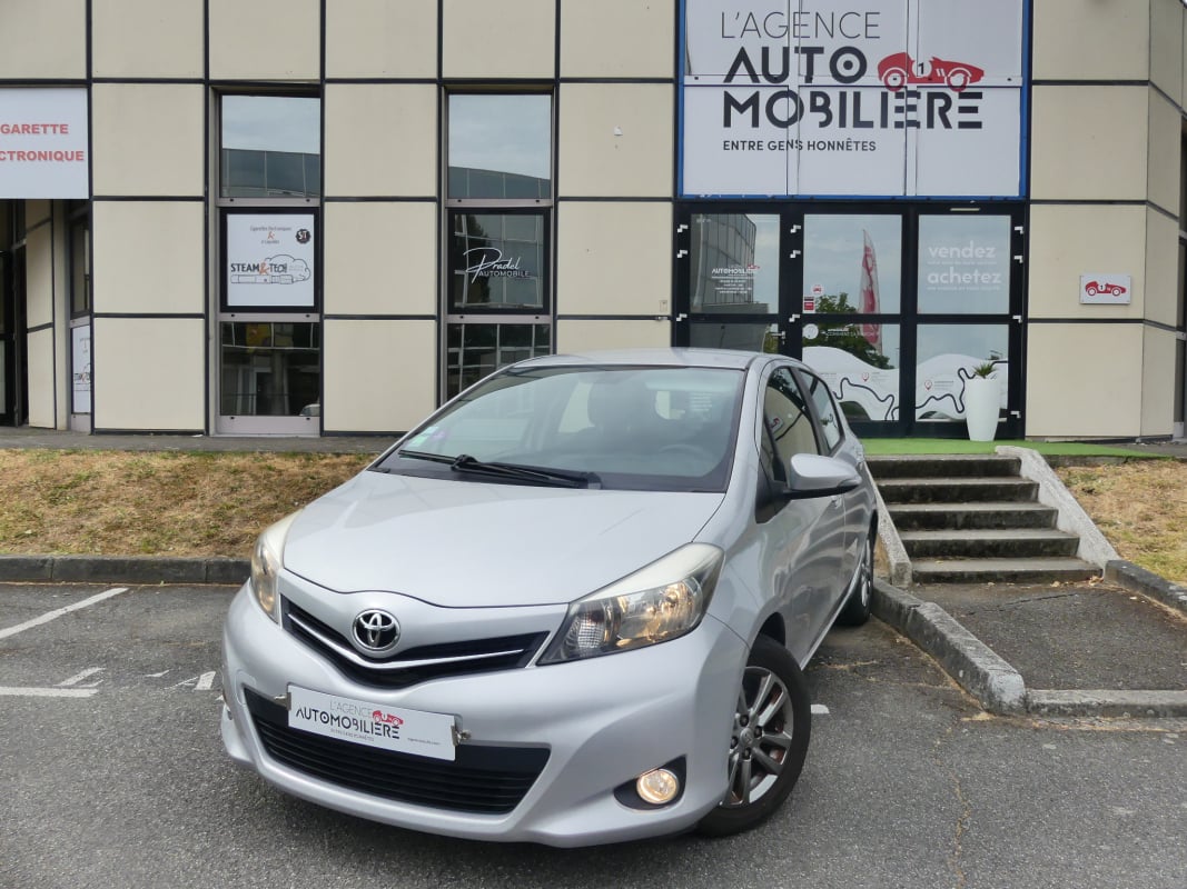 Toyota Yaris Yaris 100 VVT-i Dynamic 5p — 1