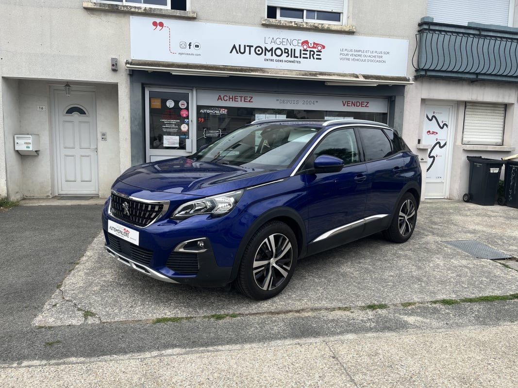 Peugeot 3008 II 1.6 BlueHDi S&S 120 cv Finition ALLURE — 1