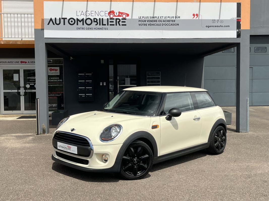 Mini One First 1.5i 75cv - Sièges chauffants/Écran/Radar AR/Éclairage d'ambiance — 1