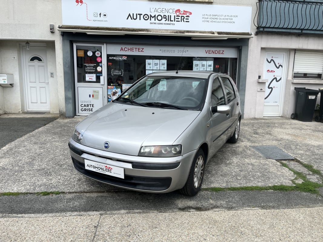 Fiat Punto 1.2 i 80cv Finition HLX — 1