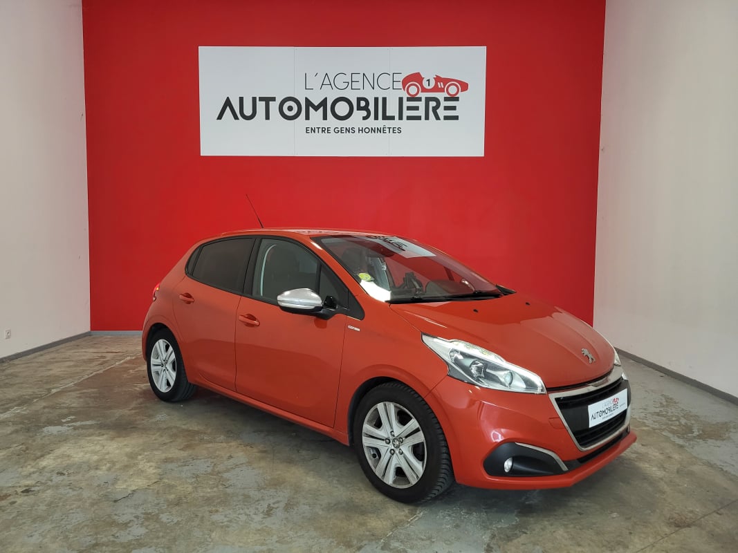 Peugeot 208 PEUGEOT 208 1.6 BLUEHDI 75 STYLE + DISTRIBUTION NEUVE — 1