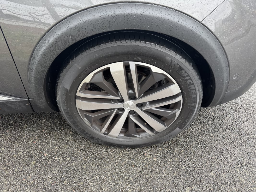 Peugeot 3008 2.0 HDI 180 CH GT EAT8 — 28