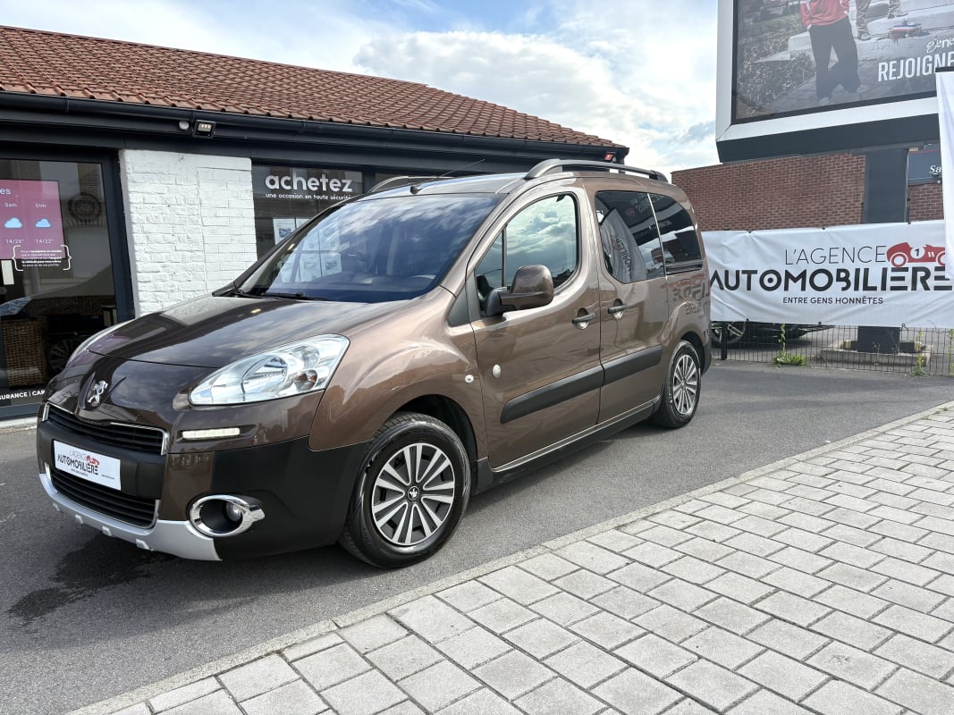 Peugeot Partner Tepee II 1.6 HDI 112 FAP OUTDOOR ATTELAGE — 1
