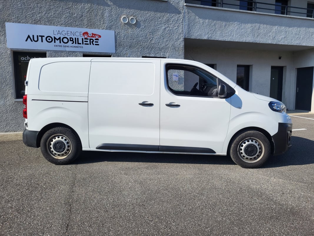 Peugeot Expert 1.5 Blue HDi 16V Fourgon moyen S&S 120 cv TVA récupérable — 2