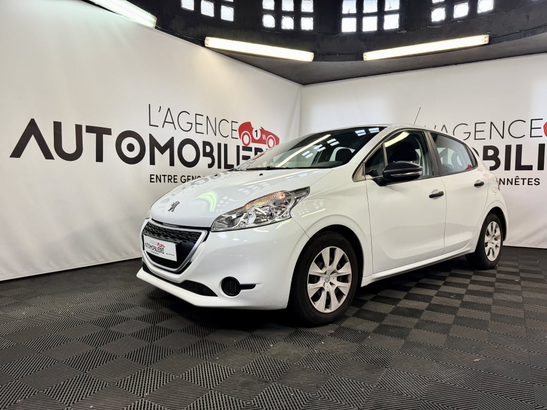 Peugeot 208 1.4 HDI FAP 68 PACK CD CLIM 5P — 1