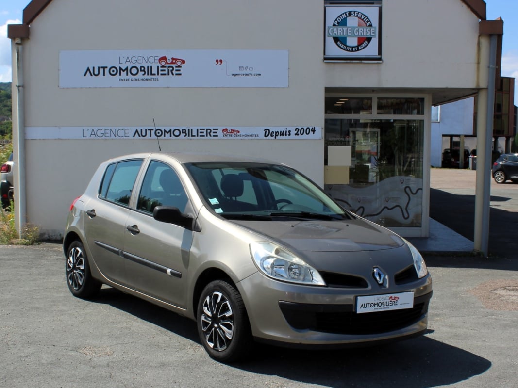 Renault Clio 1.5 dCi 70 CH Extreme — 1