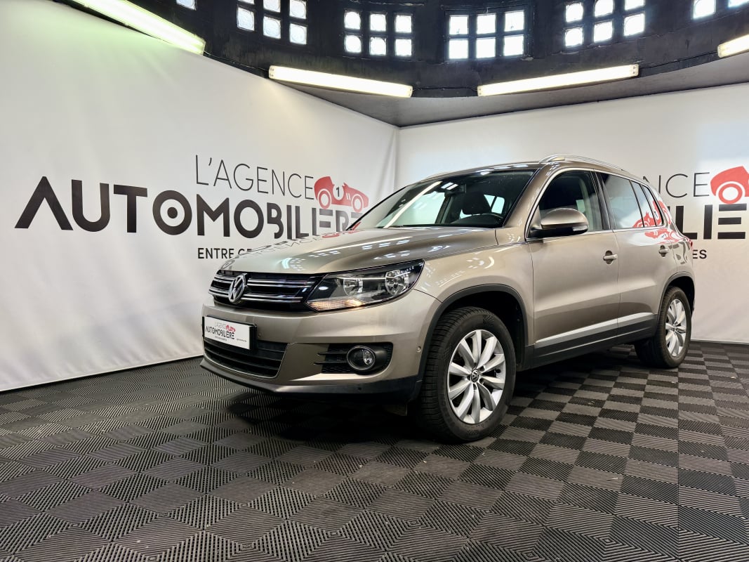 Volkswagen Tiguan 2.0 TDI 140 FAP BLUEMOTION TECHNOLOGY SPORTLINE BUSINESS (Distribution faite) — 1