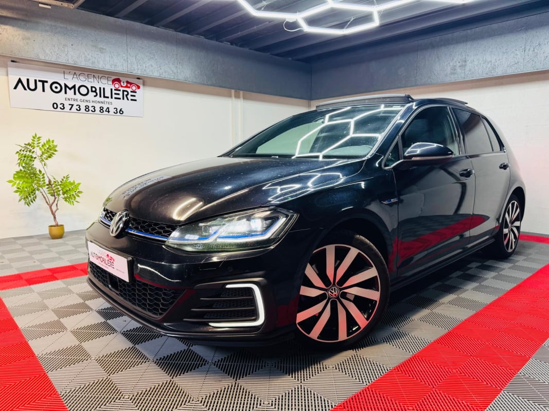Volkswagen Golf 7 GTE Phase 2 1.4 TSI 16V 204 Hybrid Blue Motion DSG6 150 cv Boîte auto — 1