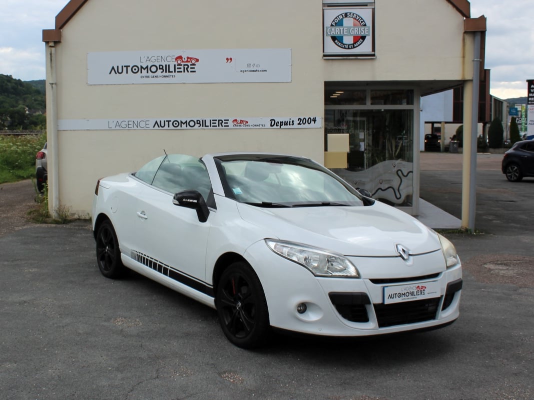Renault Megane CC 1.5 DCI 110 CH — 1