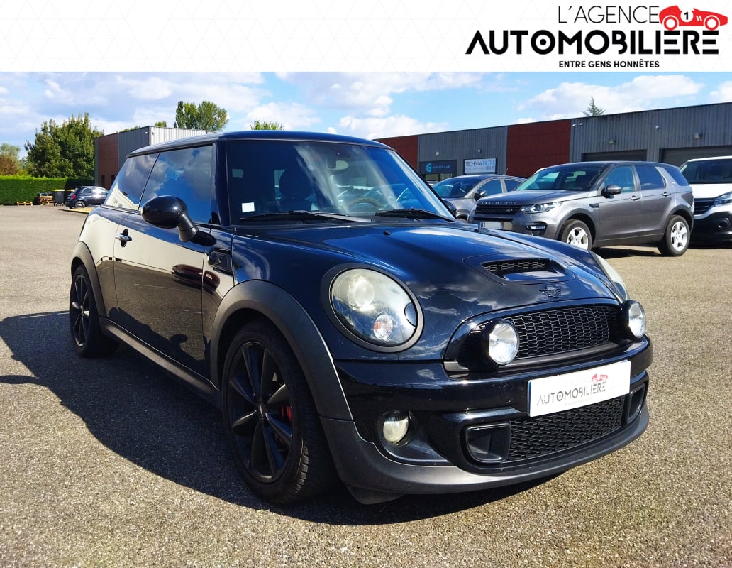 Mini Cooper S 1.6 16V Turbo 184 cv BVM6 - ligne Razzagon - silencieux et jantes JCW — 1