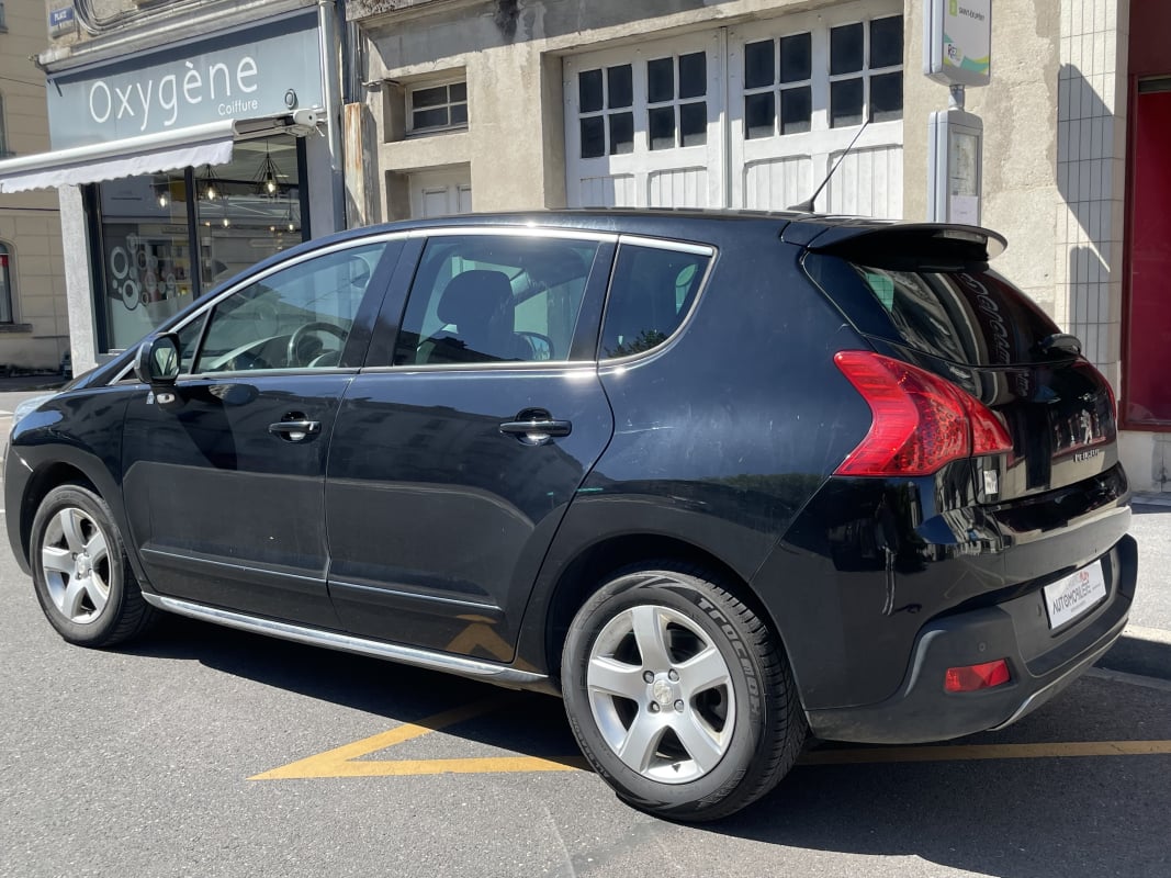 Peugeot 3008 HYbrid4 2.0 E-HDI HYBRID4 PACK BVA ETG6 — 2