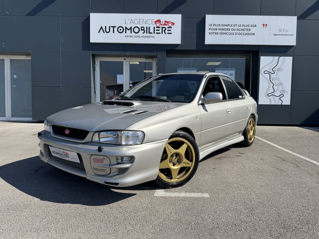 Subaru Impreza GT 2000 GC8 très bel état — 1