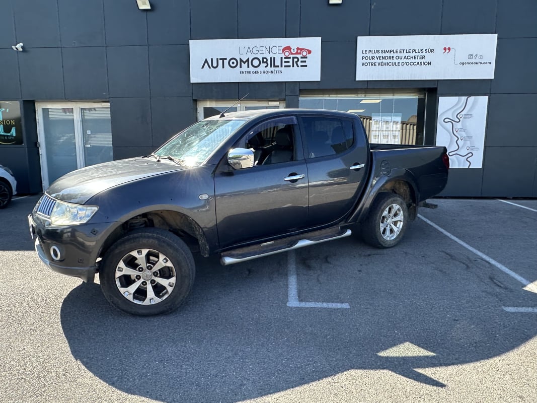 Mitsubishi L200 2.5 TD INTENSE — 1