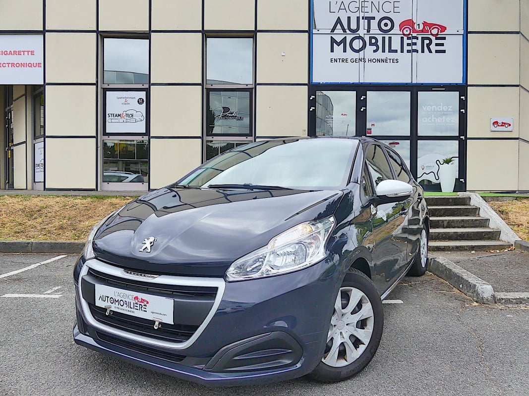Peugeot 208 1.2 PURETECH 68 LIKE — 1