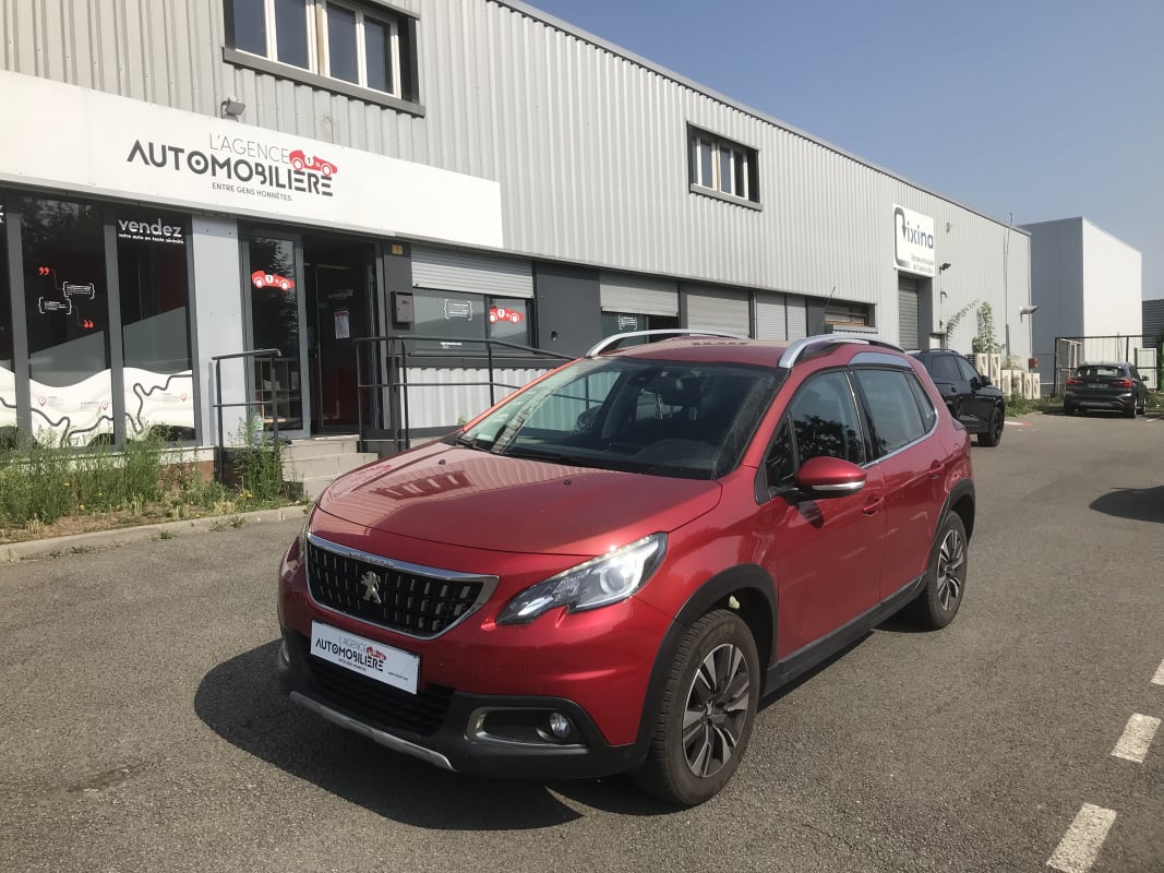 Peugeot 2008 1.2 THP Puretech 110 cv — 1