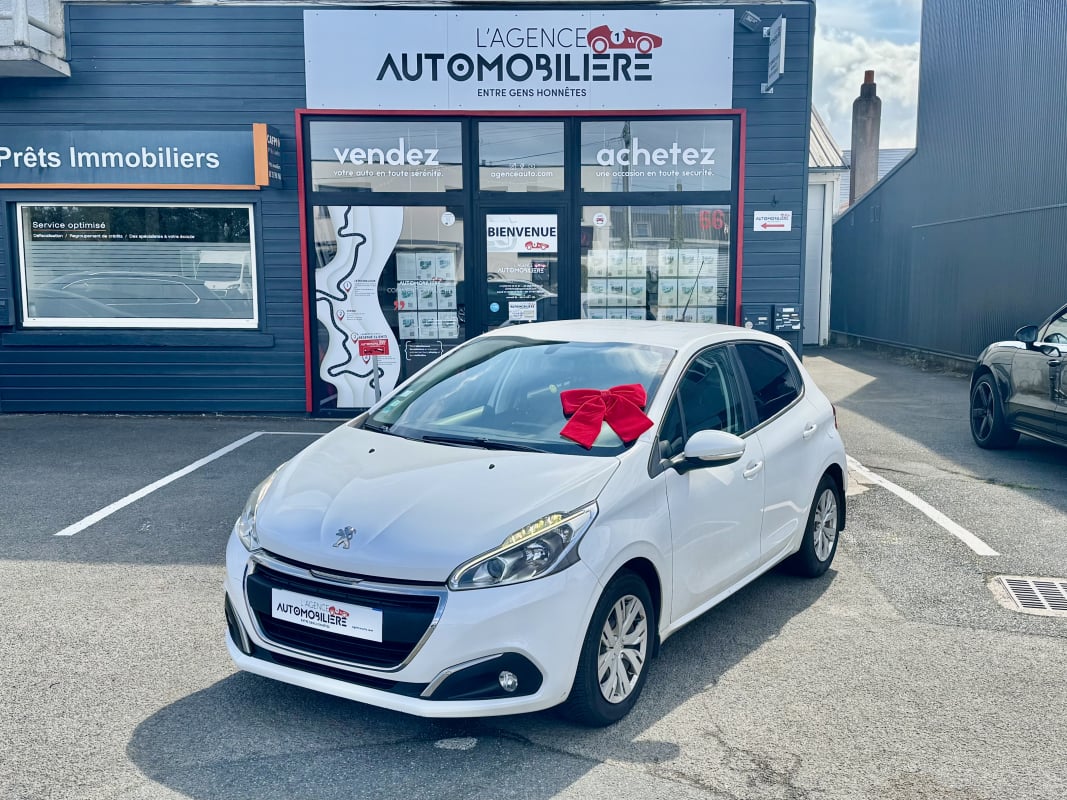 Peugeot 208 1.6 HDI 75 ch BVM5 Business GPS — 1