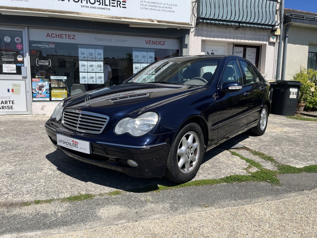 Mercedes-Benz Classe C Berline 200 CDi 2.2 CDI 116 cv Boîte auto Elégance - 2ème main Suivi MERCEDES — 1