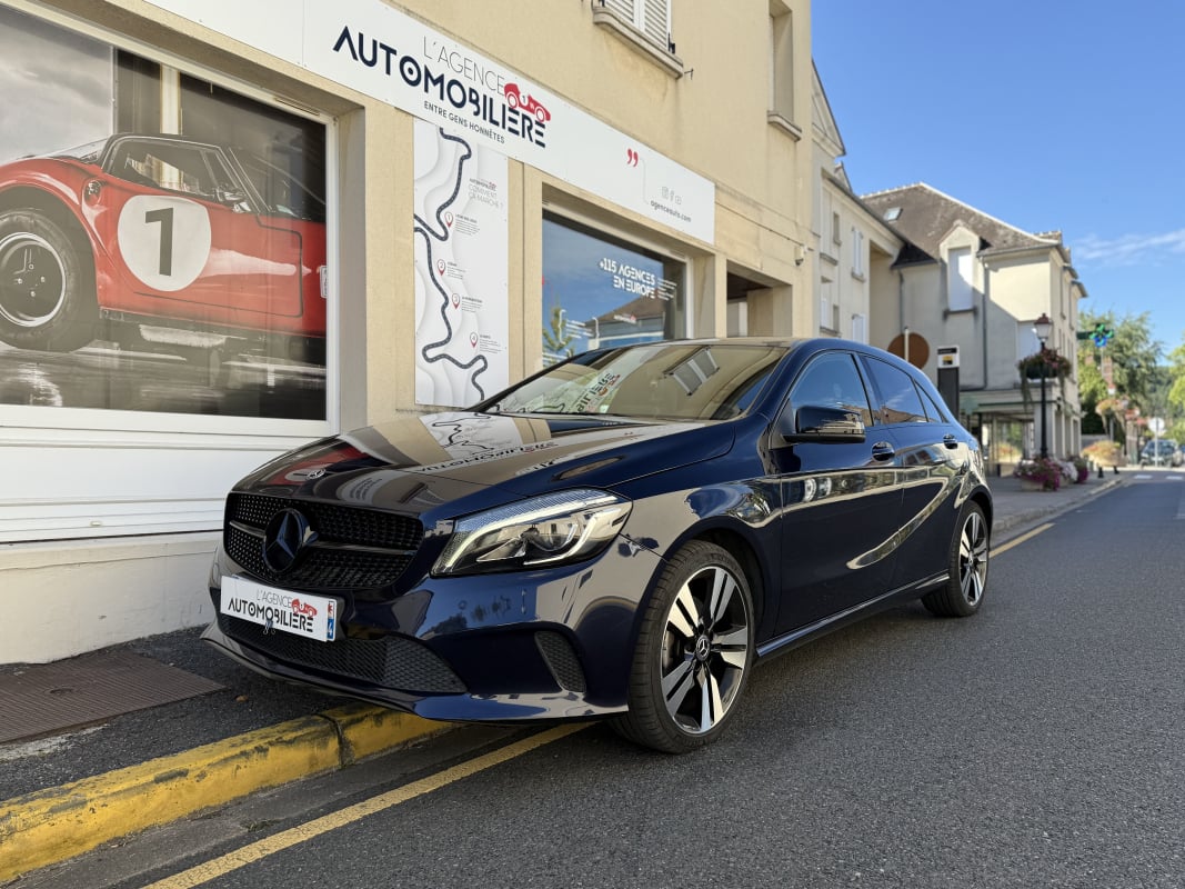 Mercedes-Benz Classe A 180 1.6 Sport Edition+Suivi Complet+Led D'ambiance — 1