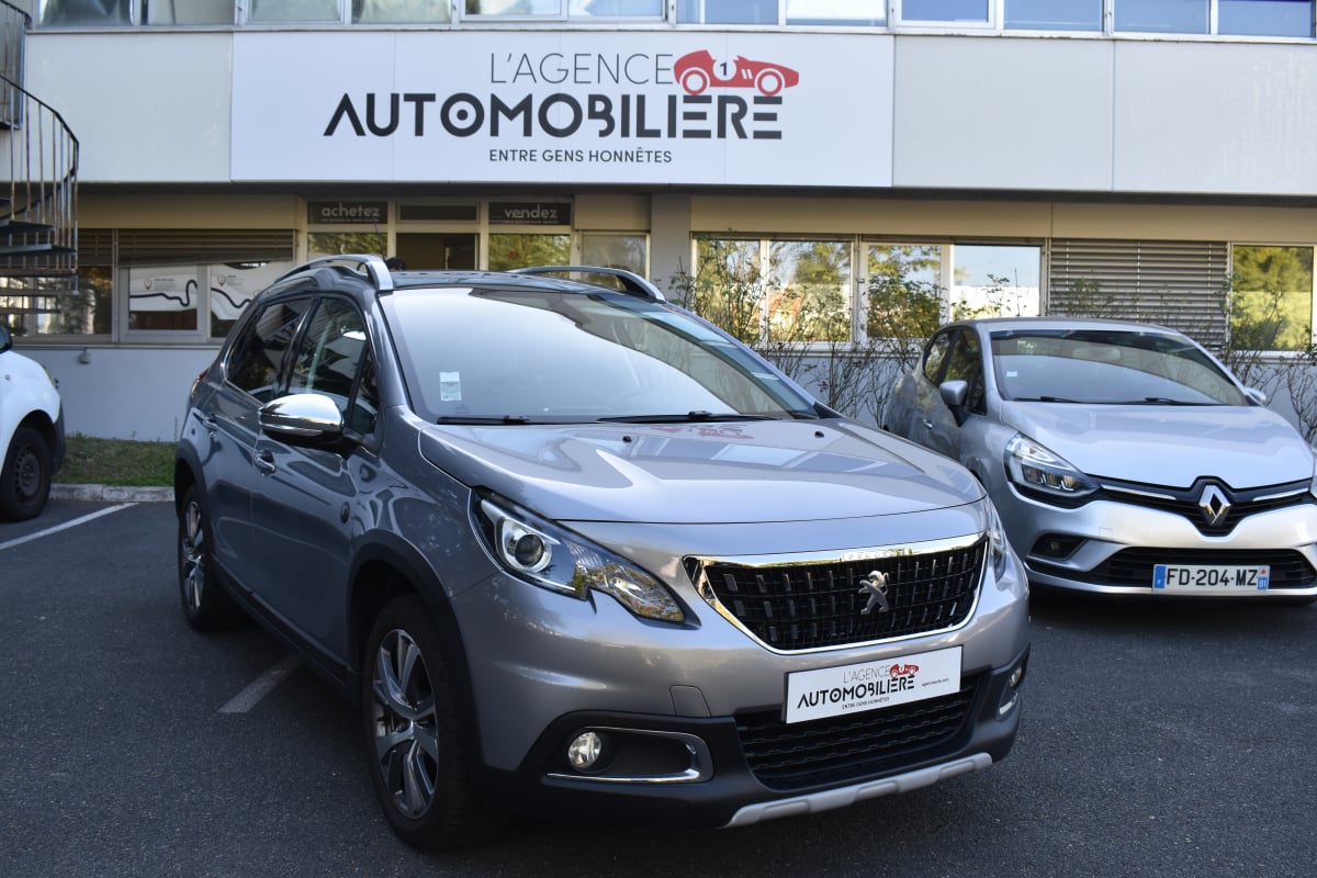 Peugeot 2008 CROSSWAY 1.2 THP Puretech 130 cv entretien Peugeot complet — 1