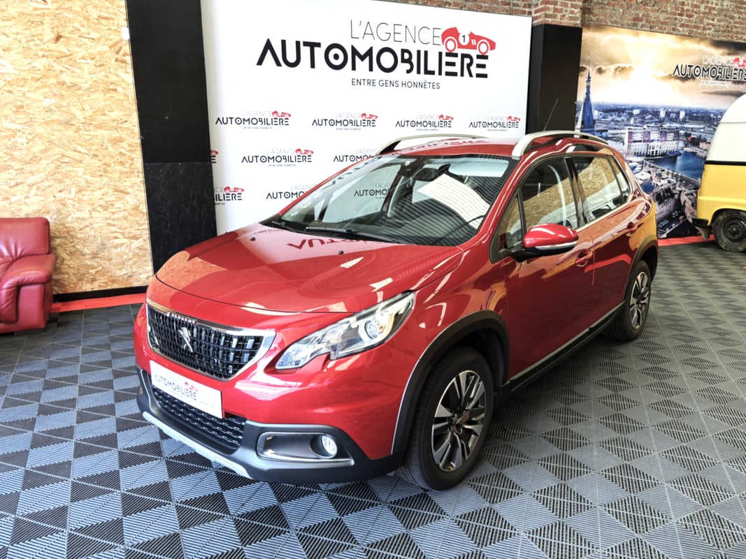 Peugeot 2008 1.2 110ch PURETECH ALLURE S&S EAT6 ( Distribution changée 58000 Kms, entretiens fait en juin 2025 ) — 1