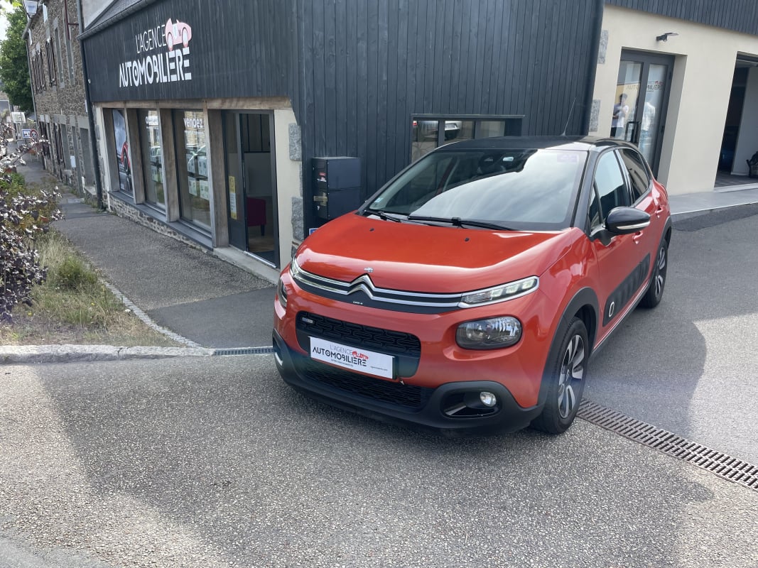 Citroen C3 1.2 PURETECH 110 CH SHINE — 1