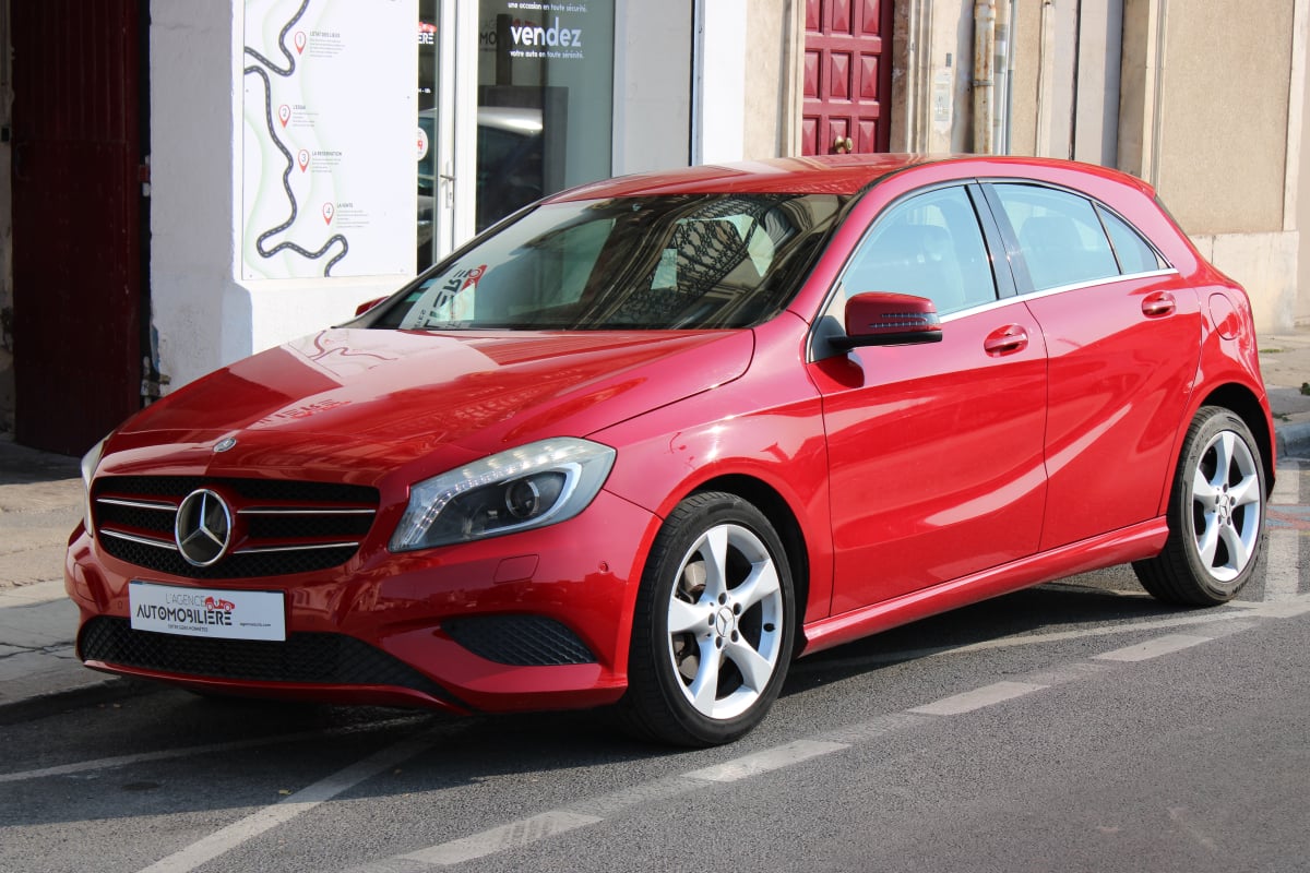 Mercedes-Benz Classe A 1.6 180 - 120 ( Moteur à chaîne, Caméra de recul, GPS ... ) — 1