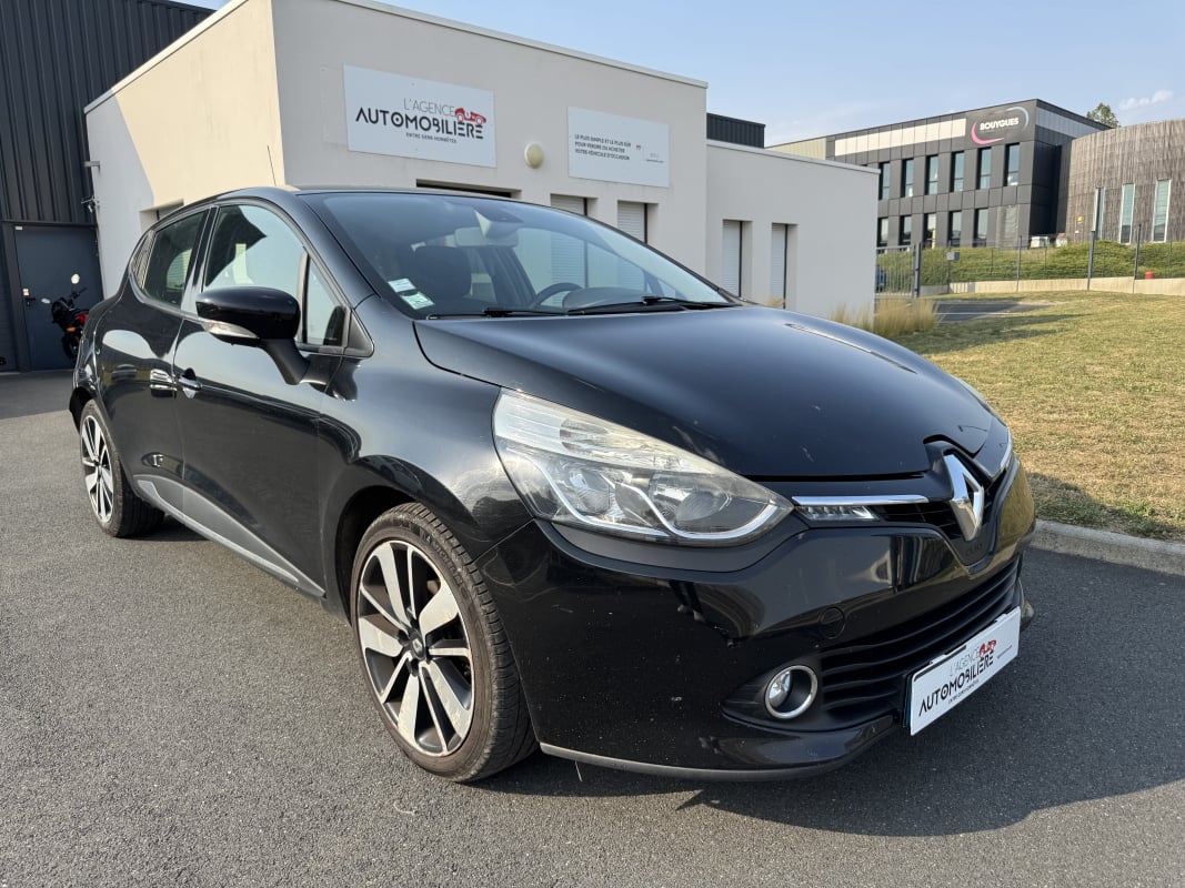 Renault Clio IV 1.5 dCi 90 DYNAMIQUE — 1