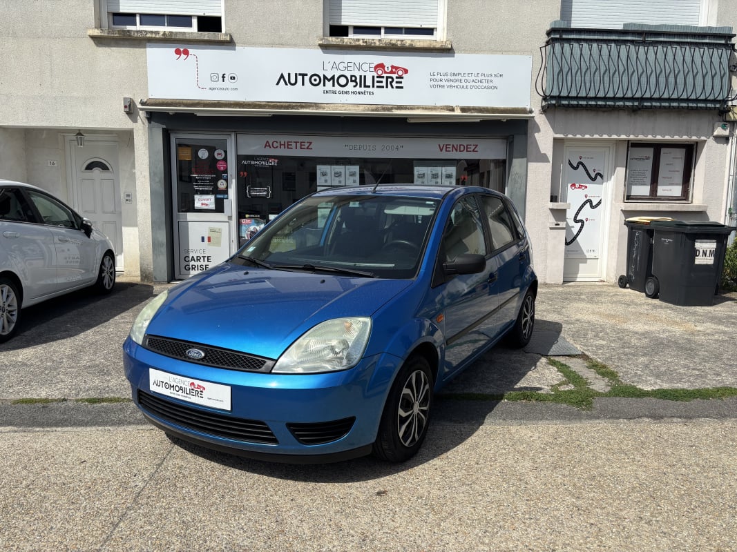 Ford Fiesta V 1.4 i 80cv Durashift - Boite auto — 1